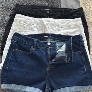 Old Navy Jean Shorts White, Blue and Black! All you need for summer!